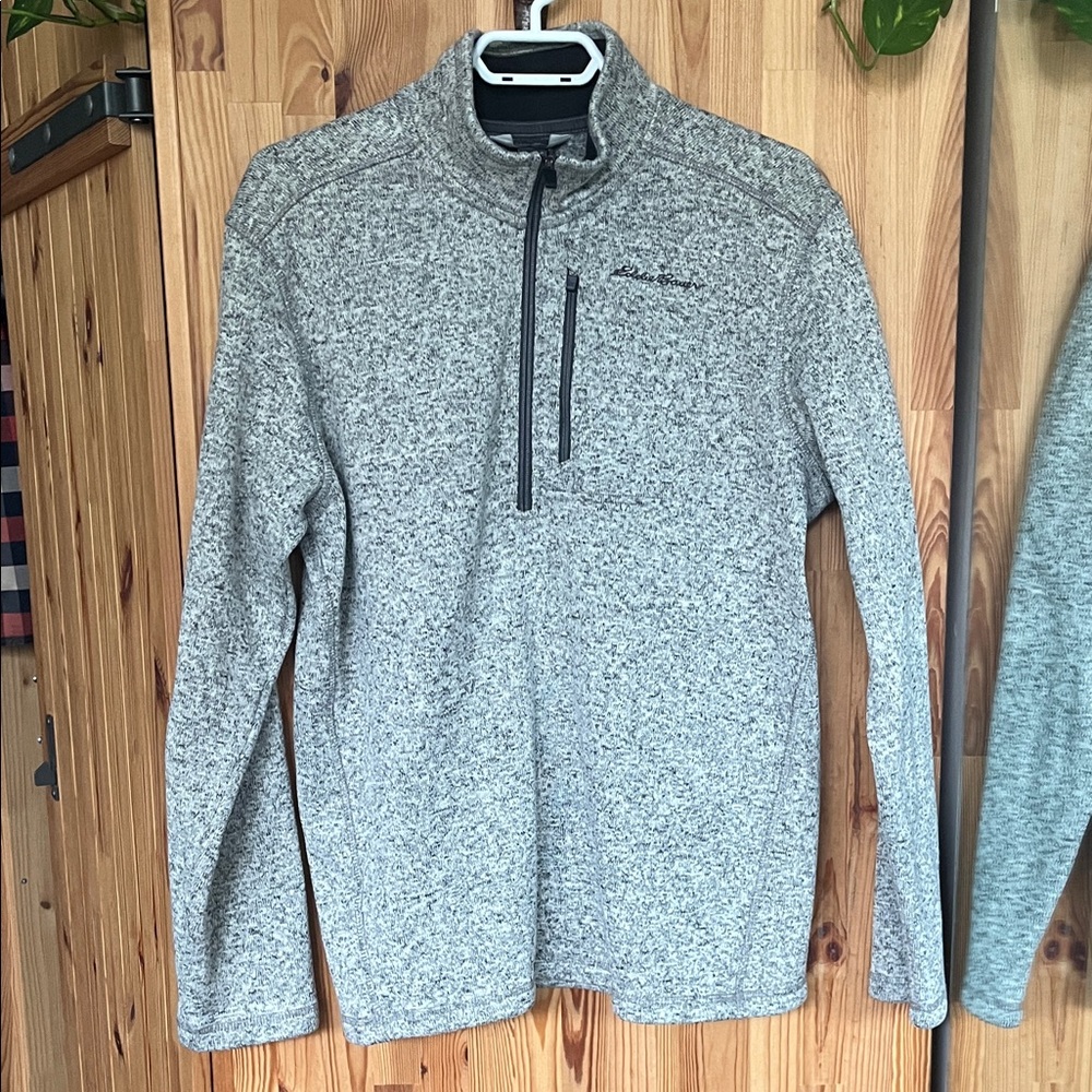 Eddie Bauer men's gray 1/2-zip fleece pullover sweater (size L)
